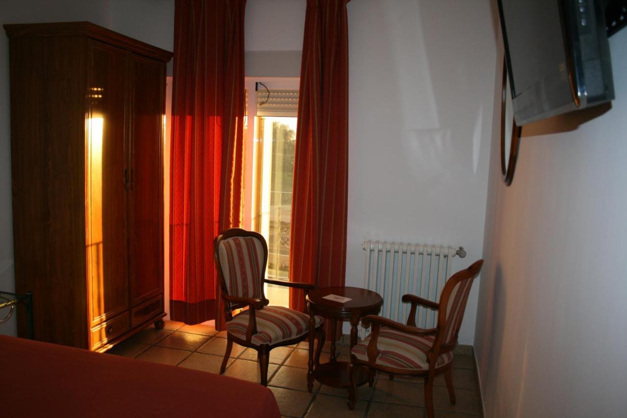 Mirador Del Ermitage Hotel La Bañeza Екстериор снимка