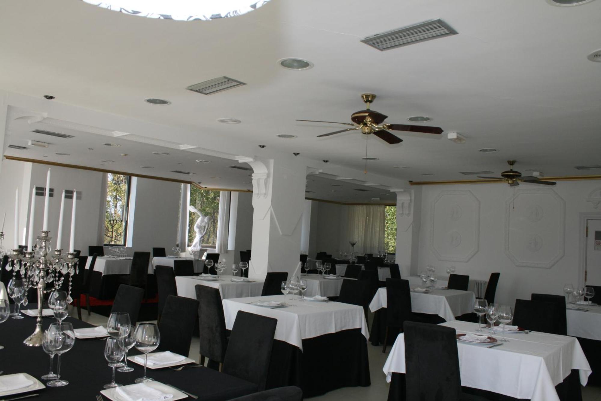 Mirador Del Ermitage Hotel La Bañeza Екстериор снимка